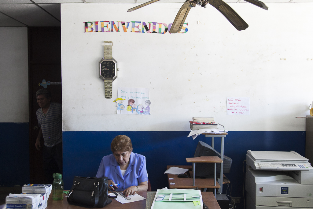 Reception room at the school of San Antonio. San Salvador.